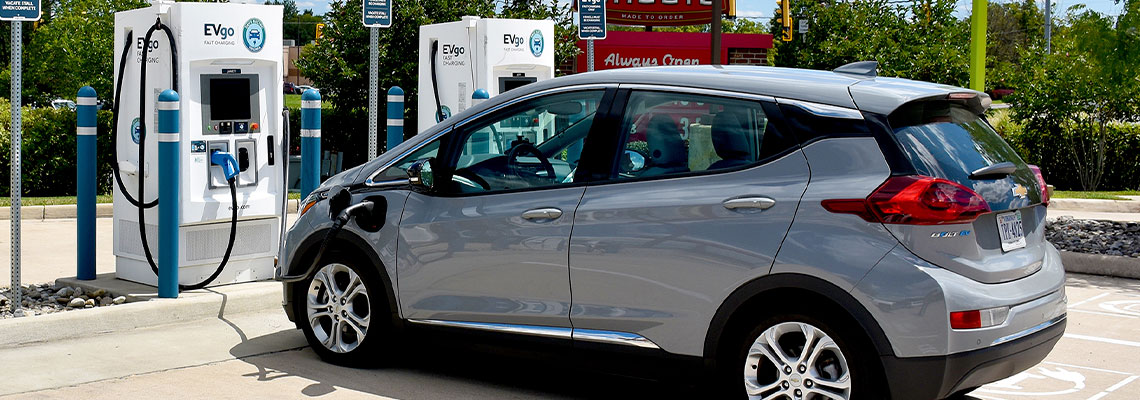 Os créditos fiscais para veículos eléctricos acabaram nos EUA. E agora?